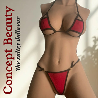 Roter und schwarzer Bikini - Kühnheit und Verführung