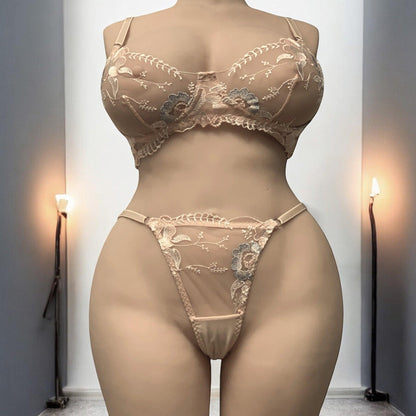 Ensemble lingerie brodé en dentelle florale - Concept Beauty 