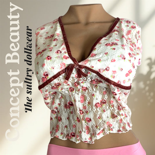 Top Dentelle Fleurie – Velours & Séduction