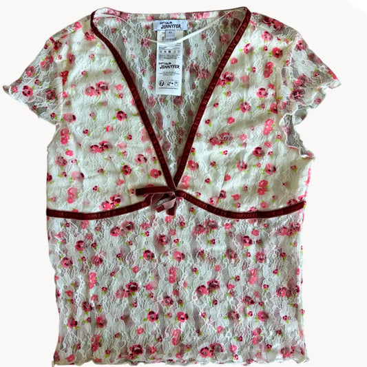 Top Dentelle Fleurie – Velours & Séduction