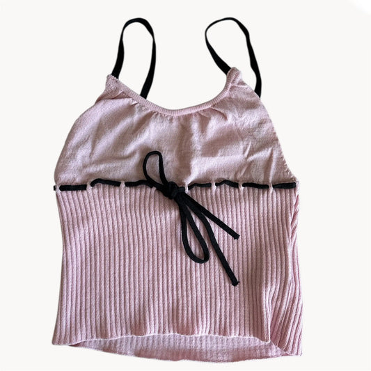 top rose avec noeud noir